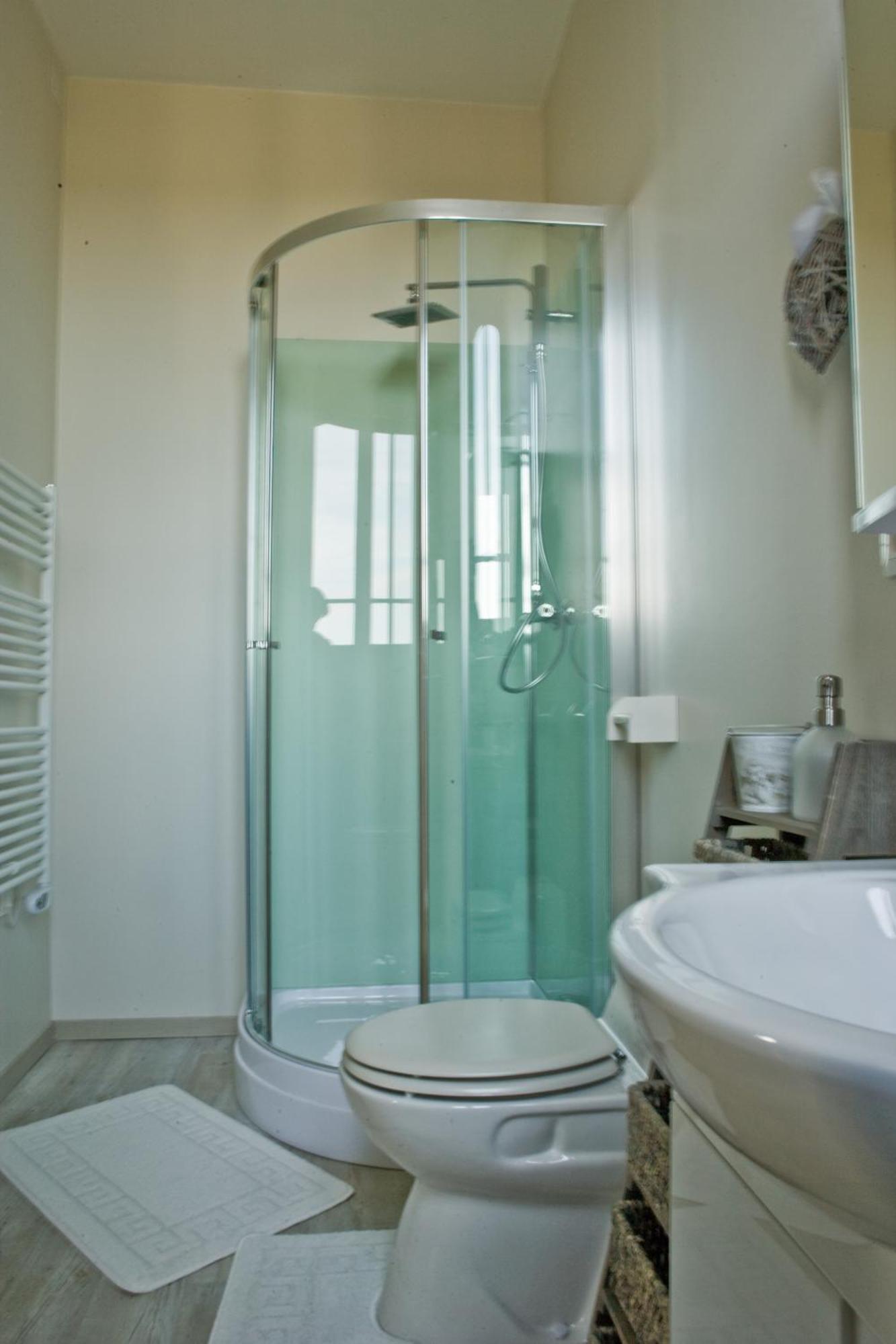 Le Manoir De Crisolles Bed & Breakfast Екстериор снимка