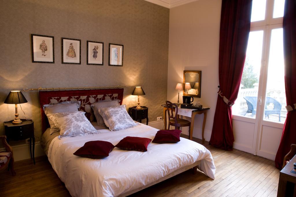 Le Manoir De Crisolles Bed & Breakfast Стая снимка